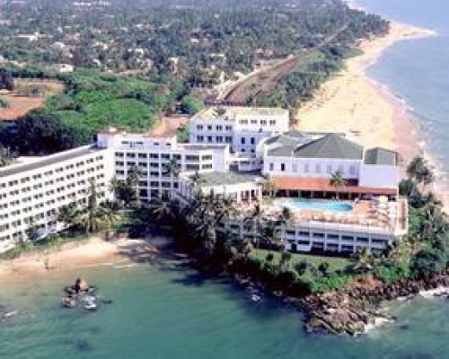 Lihiniya Surf 3* — отель на первой линии в Бентоте