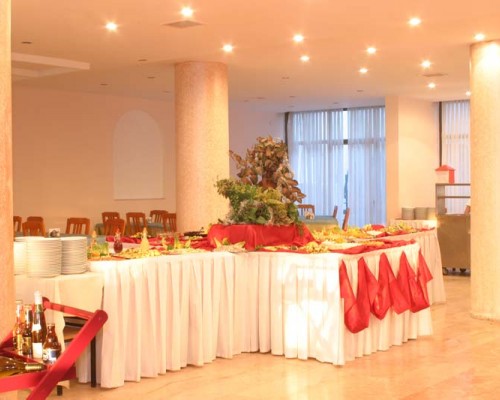 Sozer Hotel 3* в Кушадасы