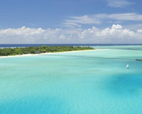Holiday Island Resort 4* на Ари Атолле: честный обзор