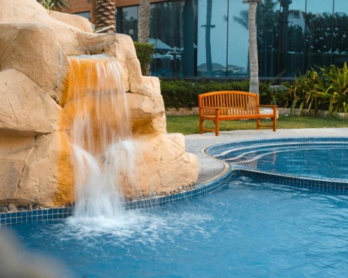 Dubai Marine Beach Resort & Spa 5* — пляжный отель в Дубае