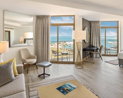JA Beach Hotel 5* в Дубае: что важно знать перед бронированием