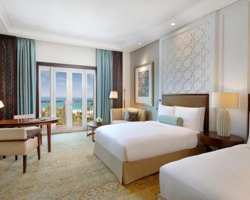 The Ritz-Carlton Dubai — 5 звёзд на первой линии Джумейра Бич