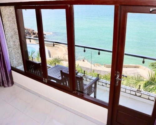 Rock Water Bay 3* — отель в Фантхьете, Вьетнам