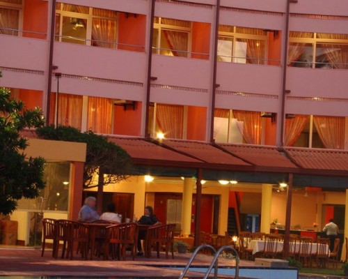 Paradise Beach 3* — Негомбо, Шри-Ланка
