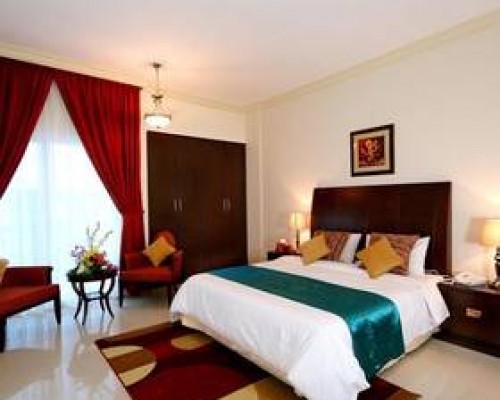 Golden Square Hotel Apartments Apart 4*