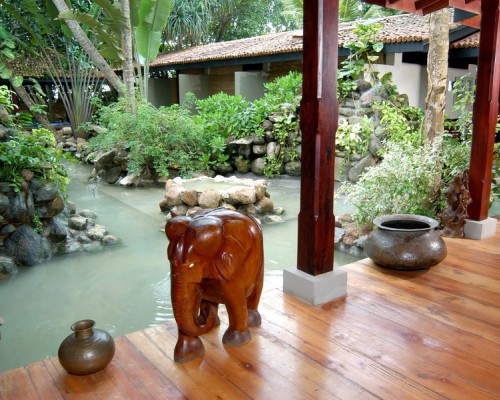 Bentota Village 3* — пляжный отель на первой линии в Бентоте