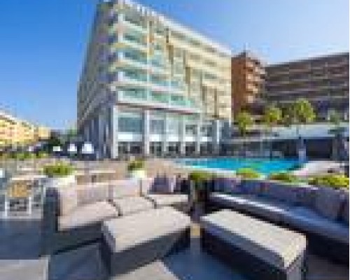 Marina Hotel & Suites Kusadasi 4* — отель в Кушадасы