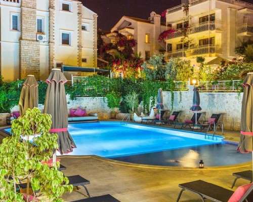 Samira Garden Suites в Калкане: апартаменты с кухней и бассейном