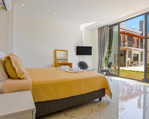 Nur Suites & Hotels в Калкане — апартаменты с бассейном