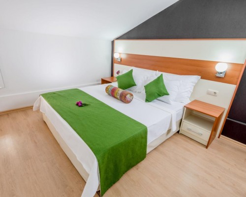 Отель Ege Tulip Cesme в Чешме