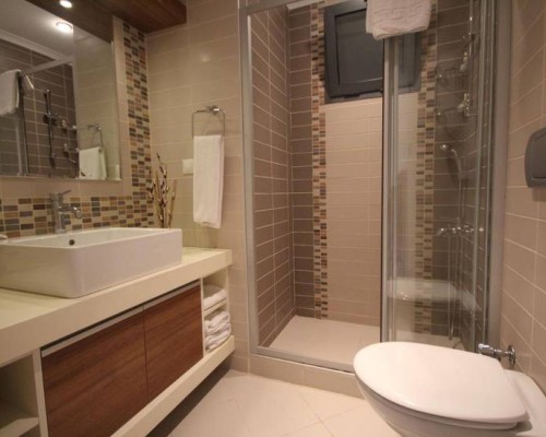 Kondo Suites в Чешме: апарт-отель с кухней и бассейном