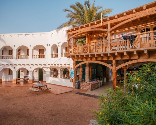 Dahab Divers — отель в Дахабе с дайвинг-центром и бассейнами