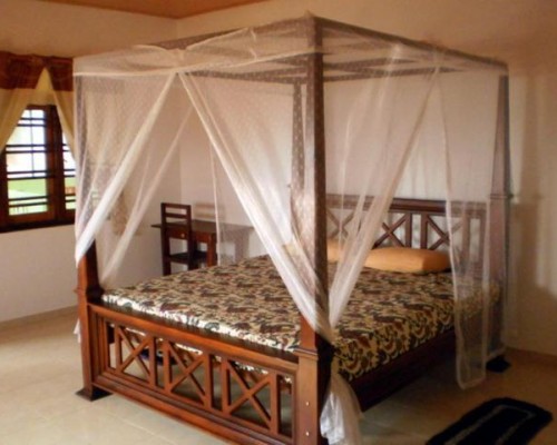 Budde's Beach Restaurant & Guesthouse в Хиккадуве