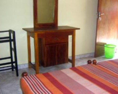 Budde's Beach Restaurant & Guesthouse в Хиккадуве