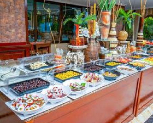 Nazar Beach Hotel, Анталья — отель на первой линии