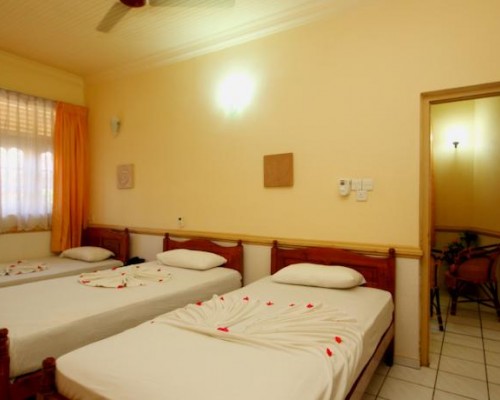 Paradise Holiday Village 3* — Негомбо, Шри-Ланка