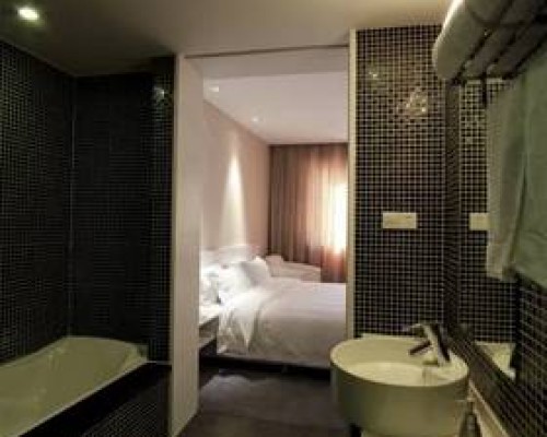 Leshare Hotel Shanghai 4* — Хайнань, Китай