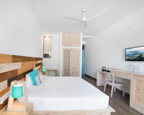 Hikkaduwa Beach Hotel 3* — Хиккадува, Шри-Ланка