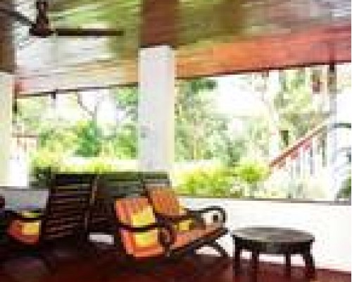 Star Holiday Resort 2* — Хиккадува, Шри-Ланка