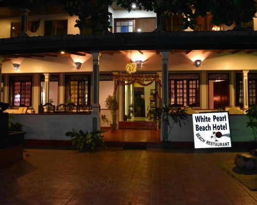 Whitepearl Beach 3* — отель в Хиккадуве