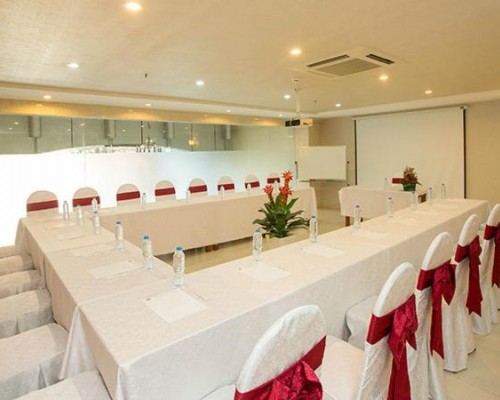 White Lion Hotel 2* в Нячанге: что важно знать перед бронированием