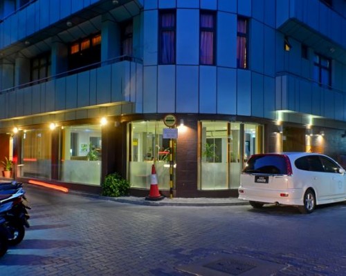 The Beehive 4* — отель в Мале, Мальдивы