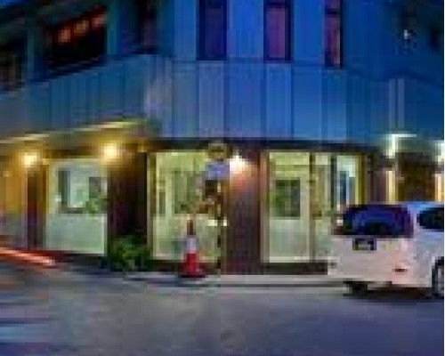 The Beehive 4* — отель в Мале, Мальдивы