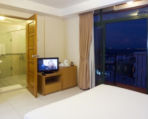 Mookai Suites 3* — городской отель в Мале