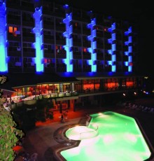 Akropol 4*