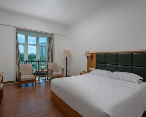 Huayuan Hot Spring Seaview Resort 4* — Хайнань, Санья