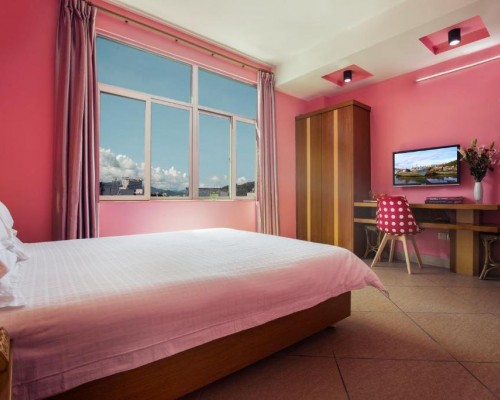 Sanya Tropical Island Hotel 2* — Хайнань, Санья