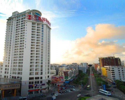 Отель Sanya International 3* на Хайнане (Санья)