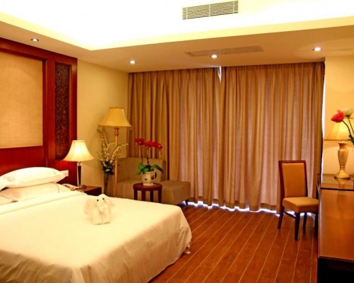 Отель Sanya International 3* на Хайнане (Санья)