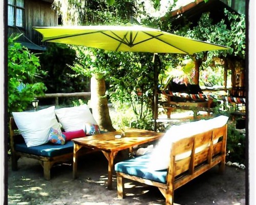 Dionysos Lodge — тихий отель в Чирали для пляжного отдыха