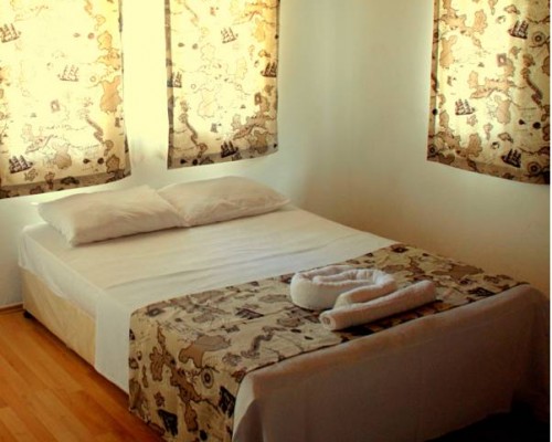 Dionysos Lodge — тихий отель в Чирали для пляжного отдыха