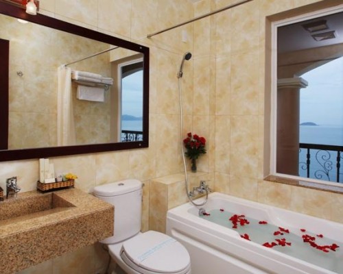 Fairy Bay Hotel 3* в Нячанге: что важно знать перед бронированием