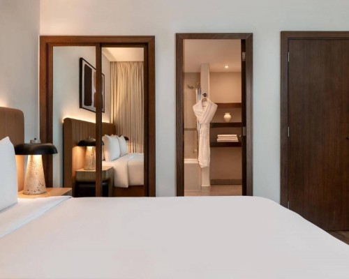 Staybridge Suites Yas Island — апарт-отель в Абу-Даби