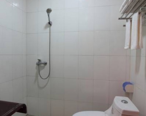 Sanya Noble The Seaview Tavern Hotel 3* на Хайнане