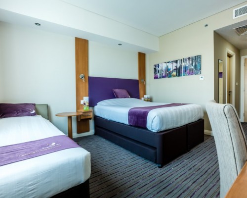 Premier Inn Dubai Investments Park — отель 3* в Дубае