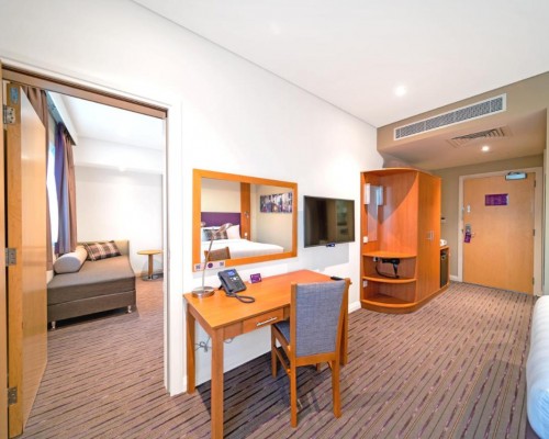 Premier Inn Dubai Investments Park — отель 3* в Дубае