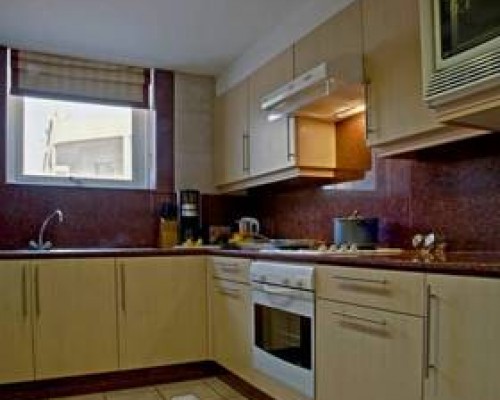 Al Faris 3 Hotel Apartments