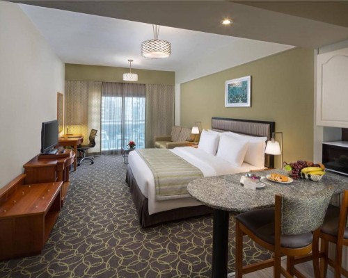 Savoy Park Hotel Apartments 4* — апарт-отель в Дубае