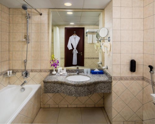 Savoy Park Hotel Apartments 4* — апарт-отель в Дубае