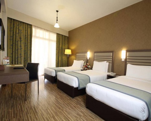Florida International Hotel 2*