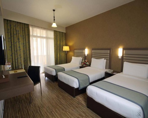 Florida International Hotel 2*