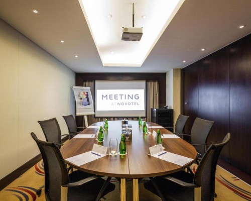 Novotel Hotel Deira City Centre 4* — Дубай, ОАЭ