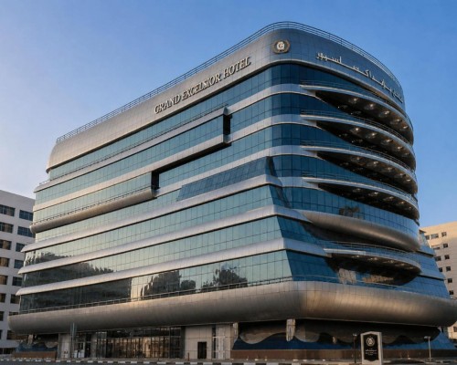Grand Excelsior Hotel Al Barsha 4* — отель в районе Al Barsha, Дубай