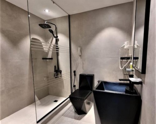 Majestic City Retreat Hotel 4* — отель в Бур-Дубае