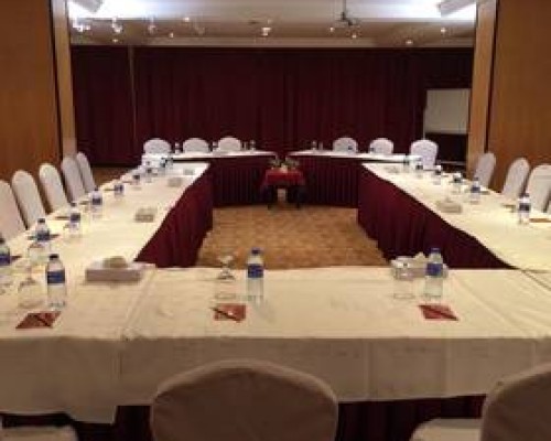 London Suites Hotel 3*