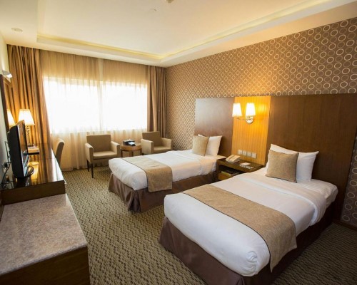 Fortune Plaza Hotel 3*